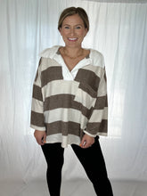 Load image into Gallery viewer, Toffee Top