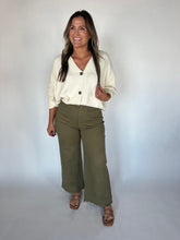 Load image into Gallery viewer, The Sculpted Scallop Pant