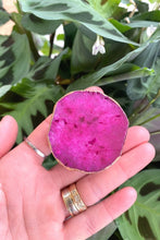 Load image into Gallery viewer, Stone Phone Stand