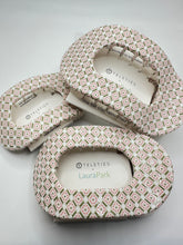 Load image into Gallery viewer, Teleties Laura Park Round Flat Clips
