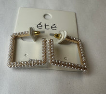 Load image into Gallery viewer, Pearl Square Earrings
