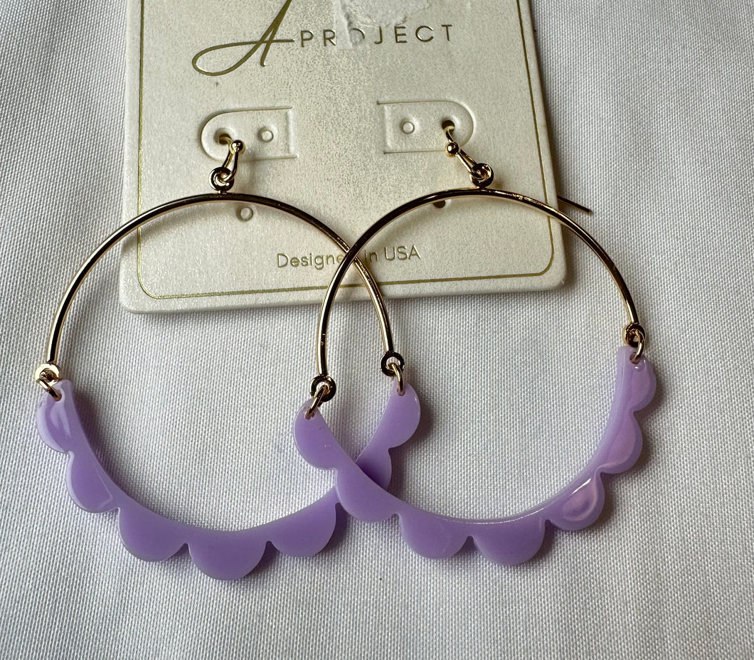 Scalloped Hoop Earrings