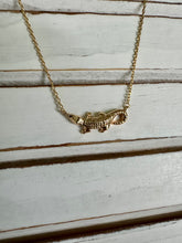 Load image into Gallery viewer, Gator Necklace
