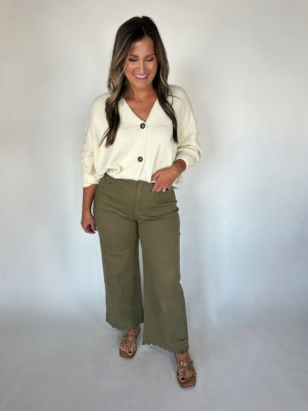 The Sculpted Scallop Pant