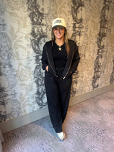 Load image into Gallery viewer, Street Mode Pants

