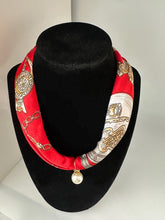 Load image into Gallery viewer, Scarf Necklace With Pearl
