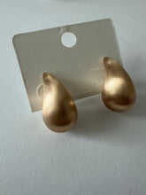 Load image into Gallery viewer, Gold TearDrop Earrings
